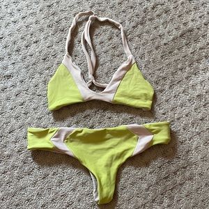 Acacia Biarritz and mentawai